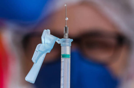 Vacina contra COVID e maconha combinam?