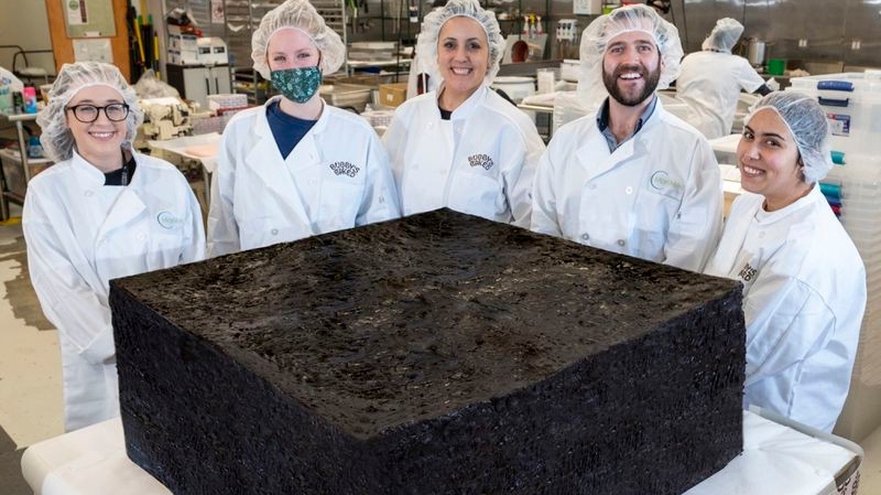  O maior Brownie de maconha do mundo existe e pesa 385 kg