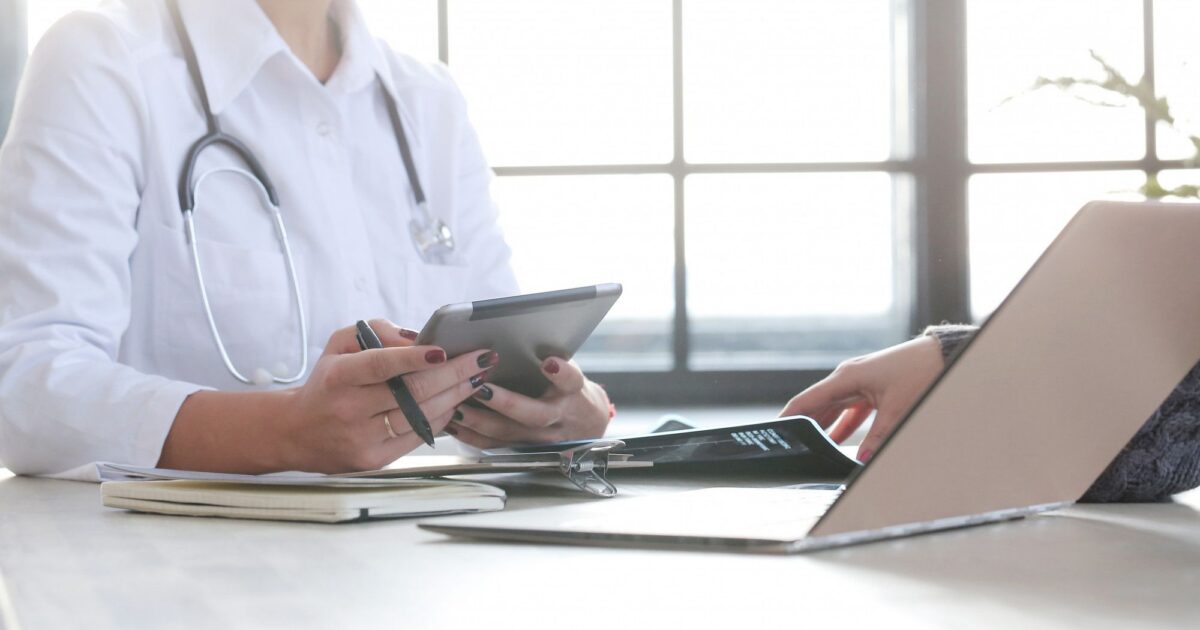 Assistente de prescrição de cannabis: como funciona?