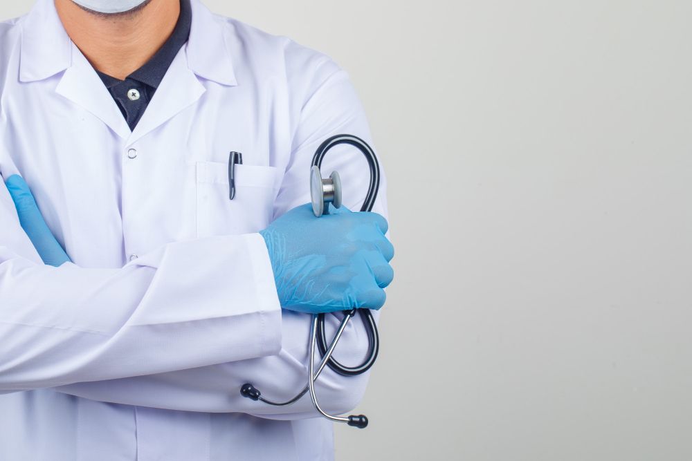 Dia do Médico: quantos profissionais prescrevem cannabis no Brasil?