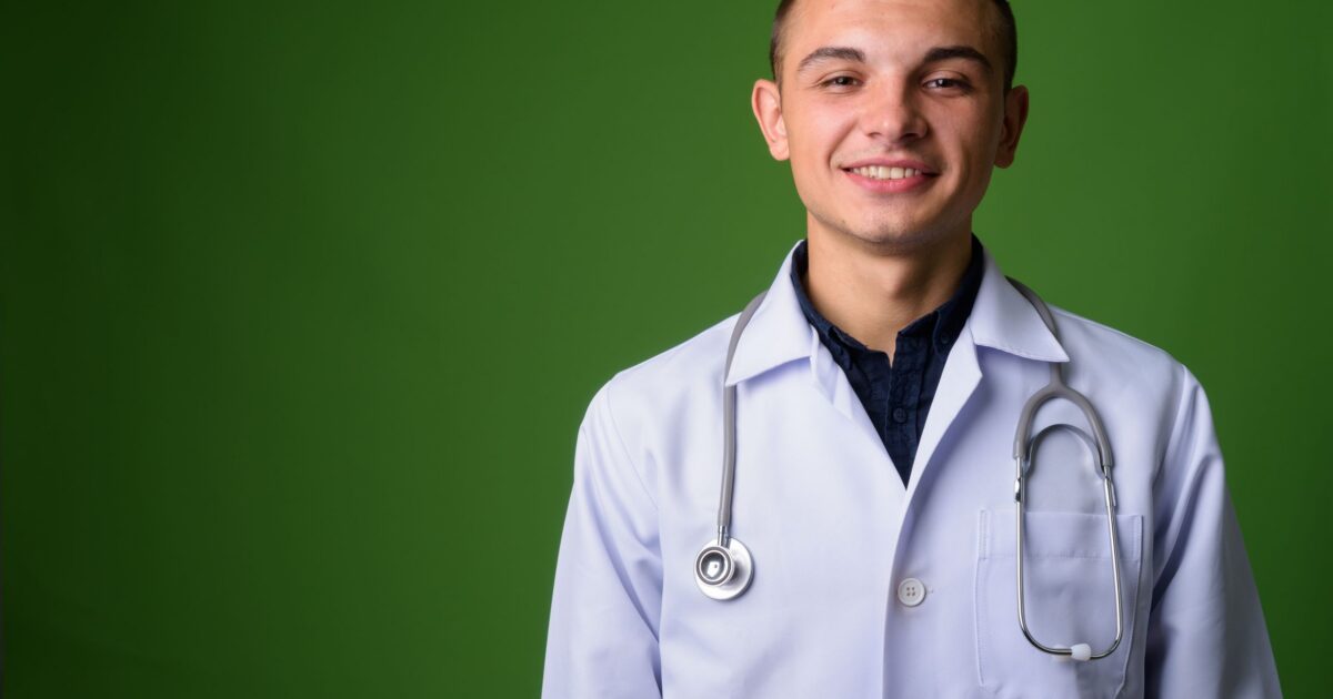 Dr. Cannabis anuncia curso gratuito para estudantes da Saúde