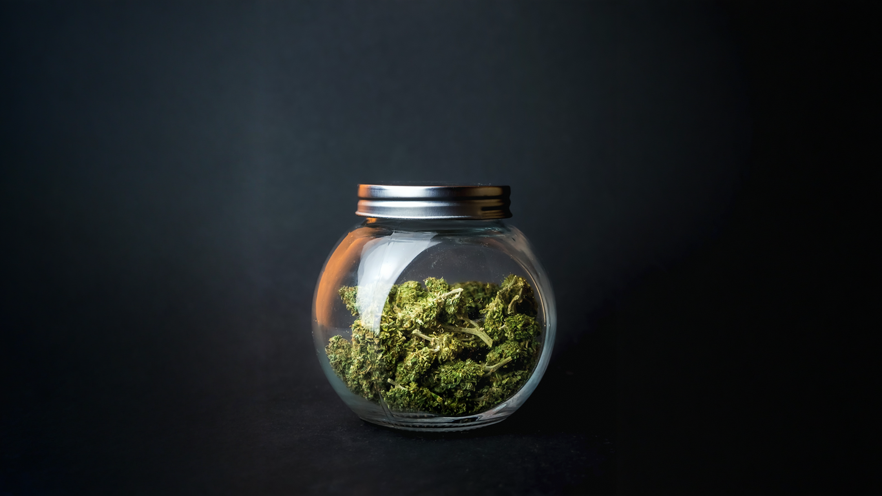 Começa o mutirão para revisar prisões por porte de maconha 
