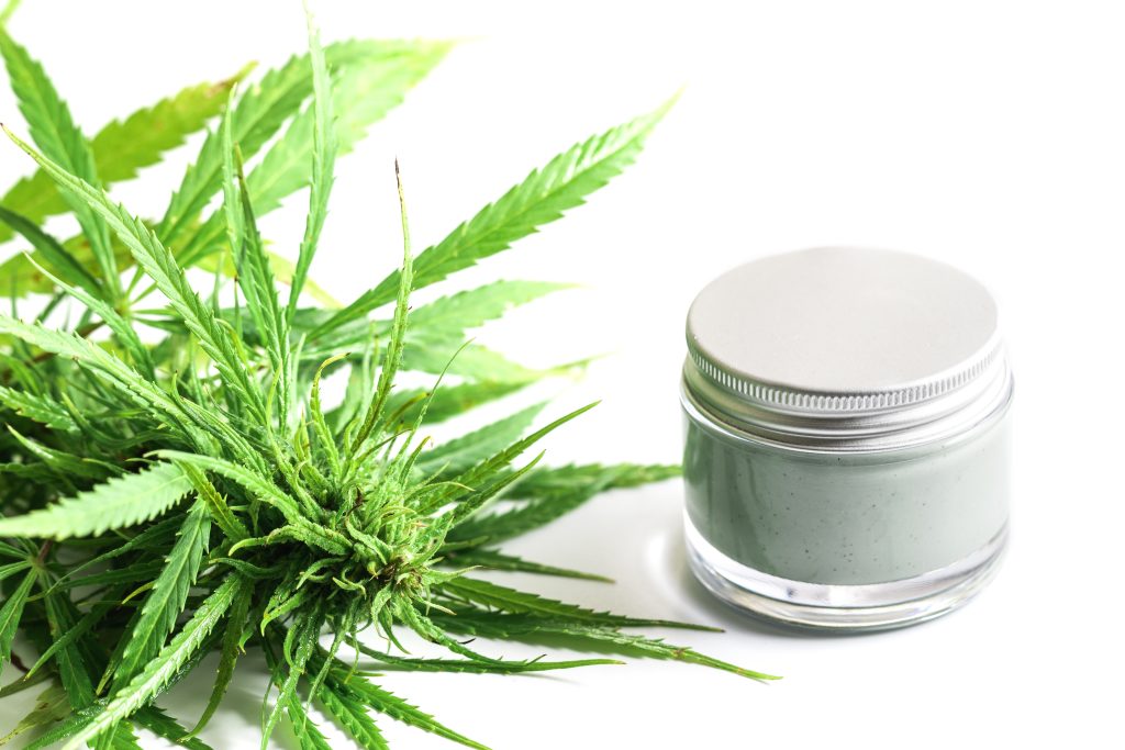 Pomadas de cannabis funcionam contra dores musculares Pomadas de cannabis funcionam contra dores musculares
