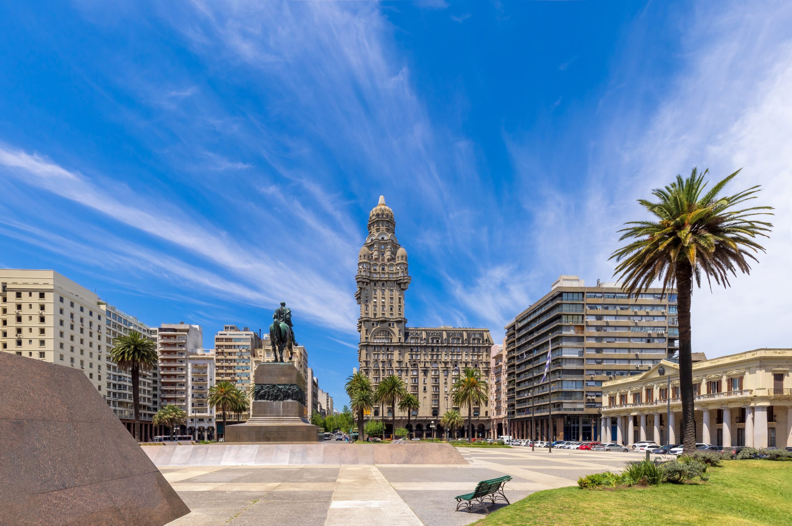 Montevideo,,Uruguay,,18,June,,2023:,Uruguay,,Montevideo,Independence,Square,In