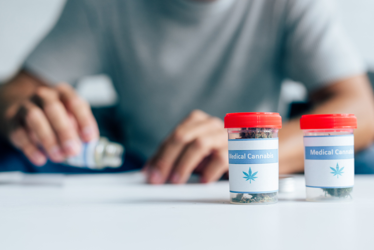 Legalização da cannabis diminuiu o uso de opioides nos EUA Legalização da cannabis diminuiu o uso de opioides nos EUA