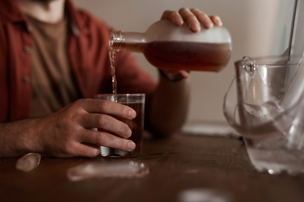Estudo revela que cannabis pode reduzir consumo de álcool Estudo revela que cannabis pode reduzir consumo de álcool