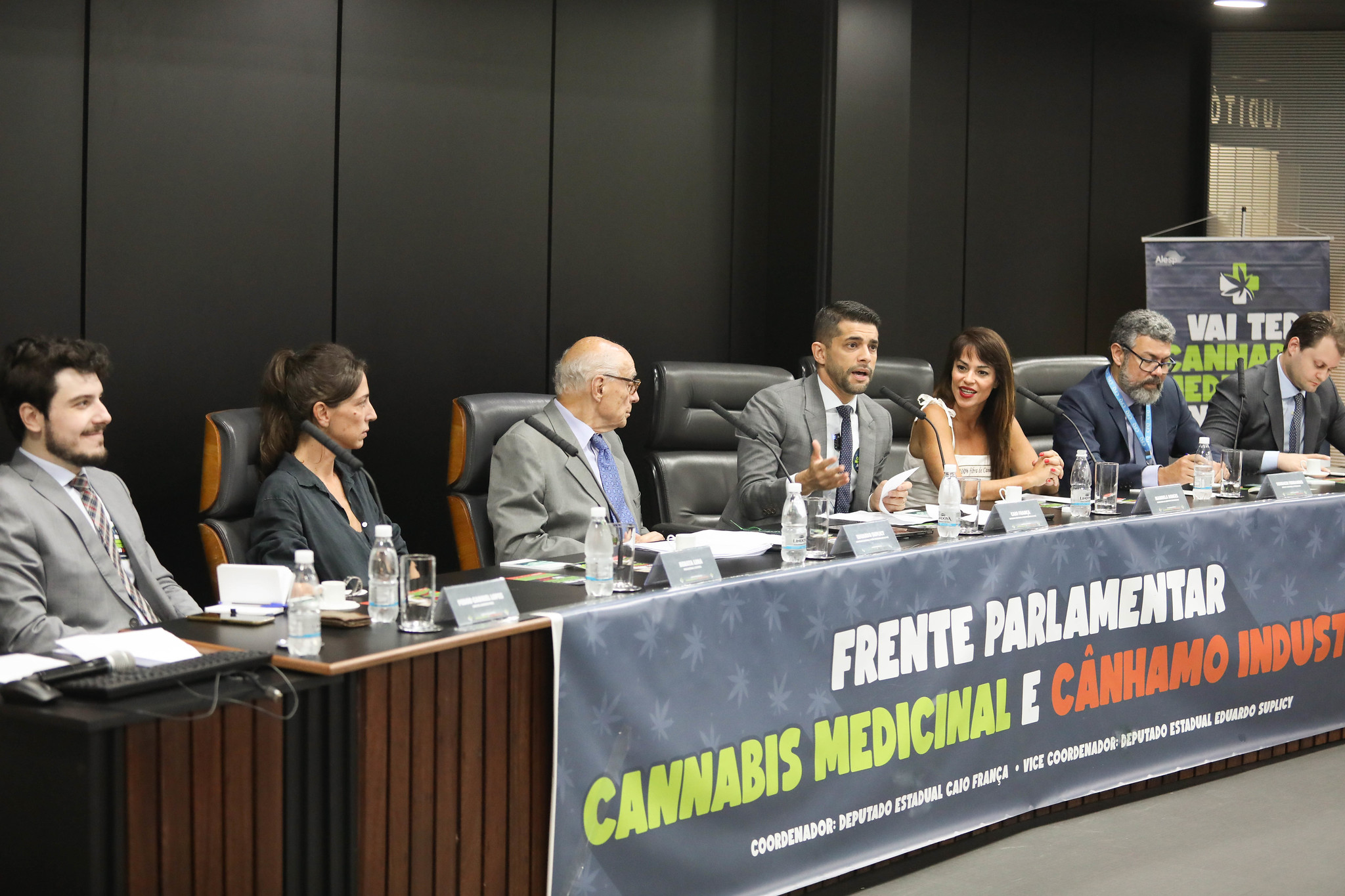 Oito projetos vencem edital sobre cannabis em SP