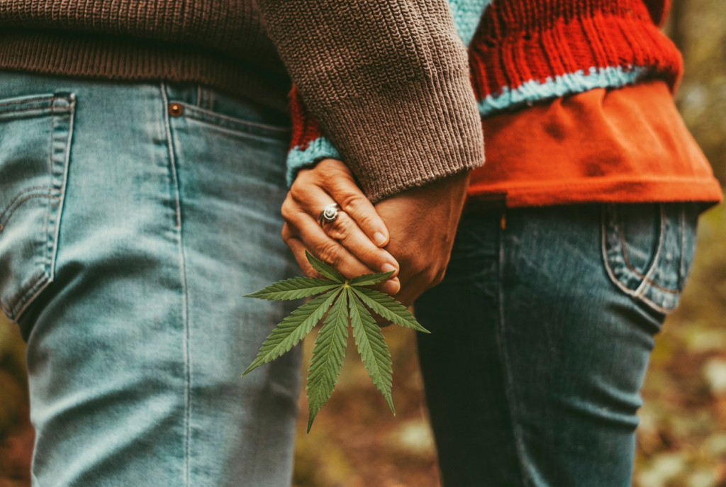 75% dos americanos não vêem red flag em maconha no namoro 75% dos americanos não vêem red flag em maconha no namoro