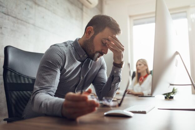Entenda o que é o Burnout e a maneira certa de tratar essa condição