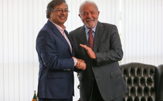 Lula vai discutir exportação de cannabis medicinal na Colômbia